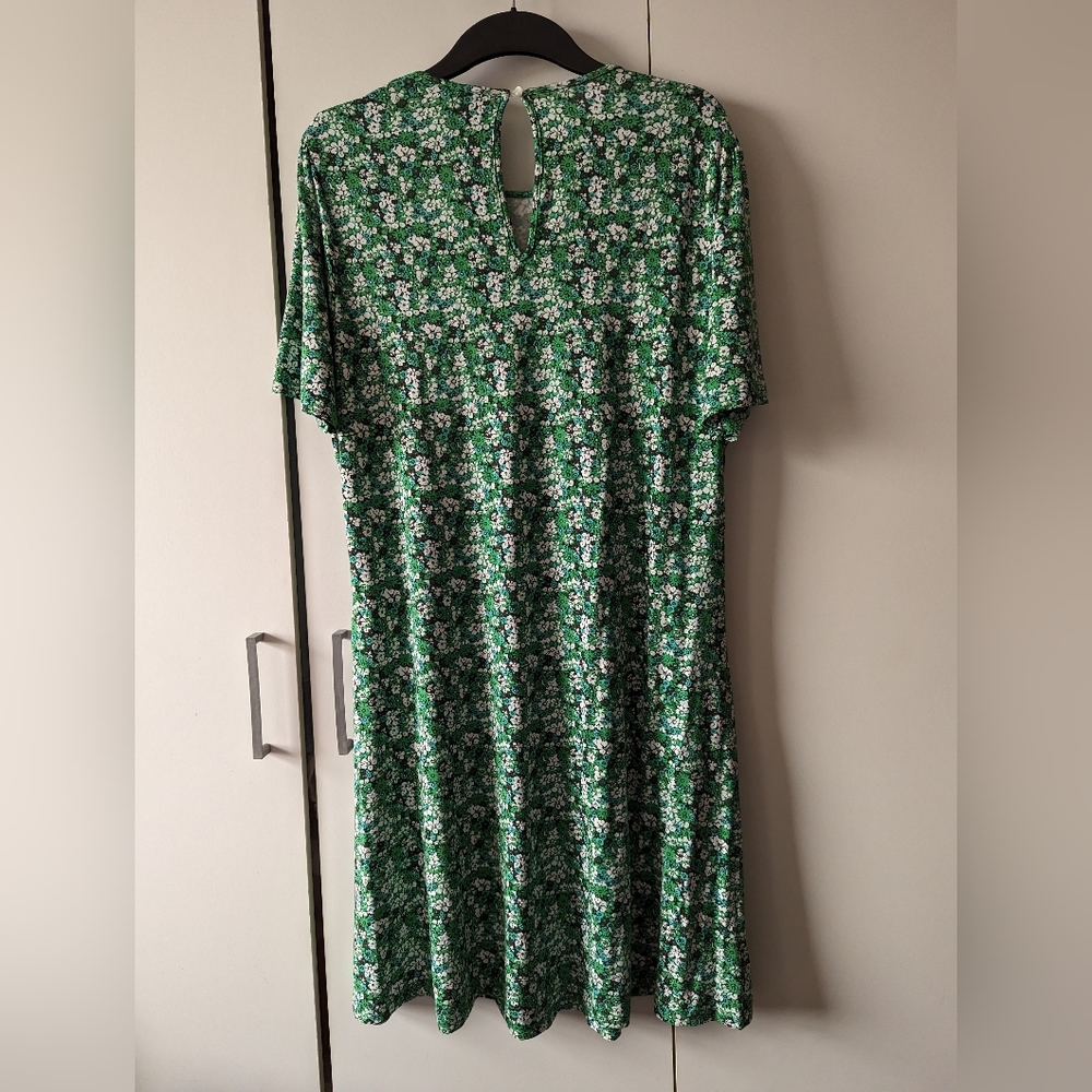 Green Floral Dress Asos Curve Size 20 - Picture 7 of 10